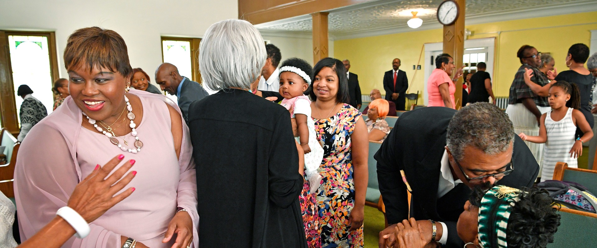 The Art of Greeting at Ceremonies in Nashville, Tennessee