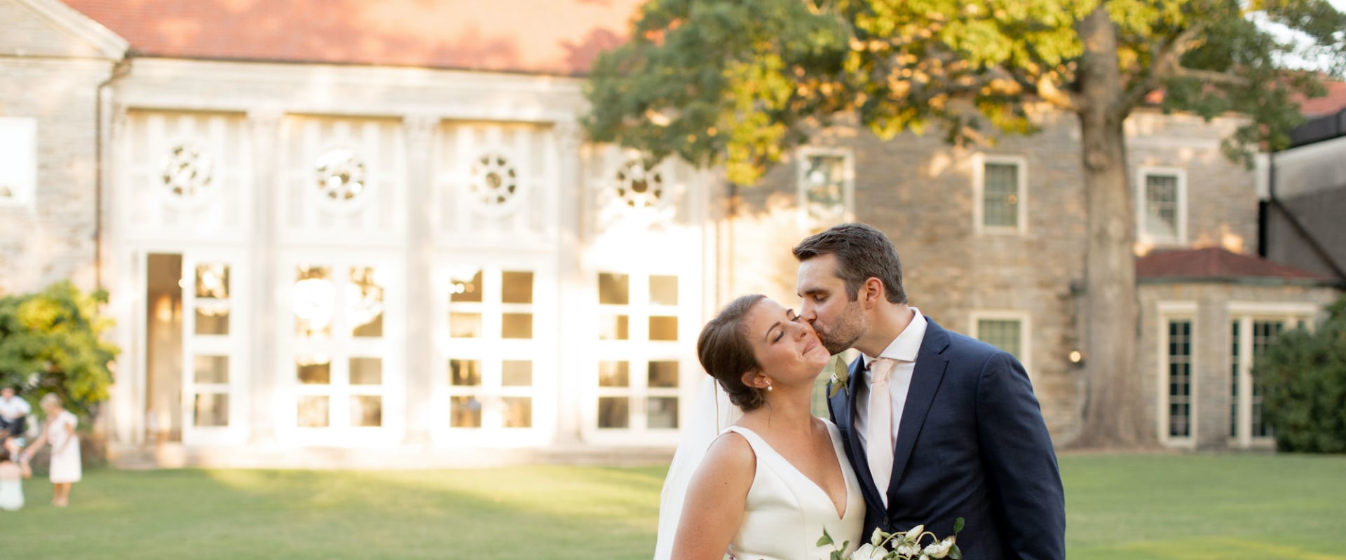 The Ultimate Guide to Accommodating Out-of-Town Guests for Ceremonies in Nashville, Tennessee